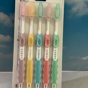 Vibrant Multi-Color Toothbrush Set - 5 Pack